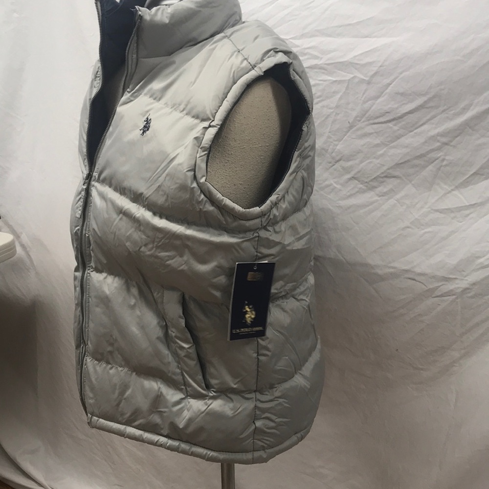 Vest - Picture 9 of 9